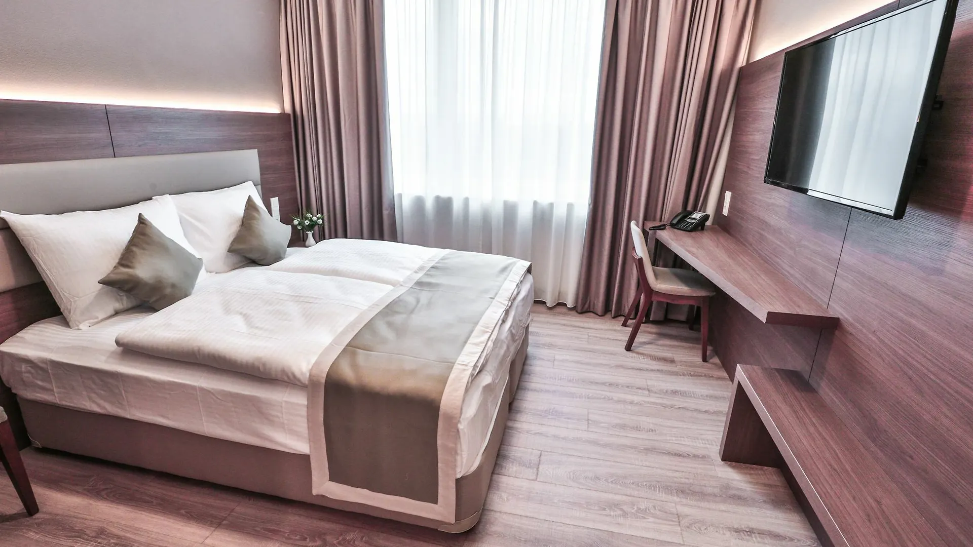 Ocak Aparthotel Berlín 3*,